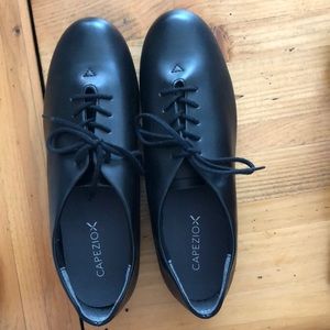 Capezio tap shoes size 8 M adult